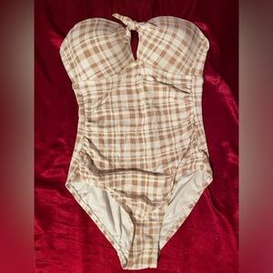 Kona sol strapless swimsuit size medium brown and white checkered. Never worn.